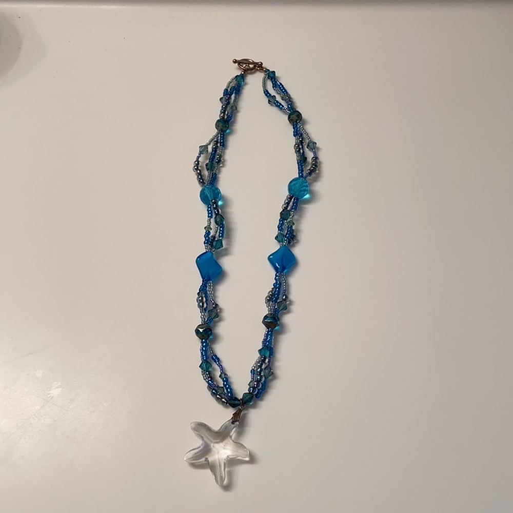 Women’s necklace